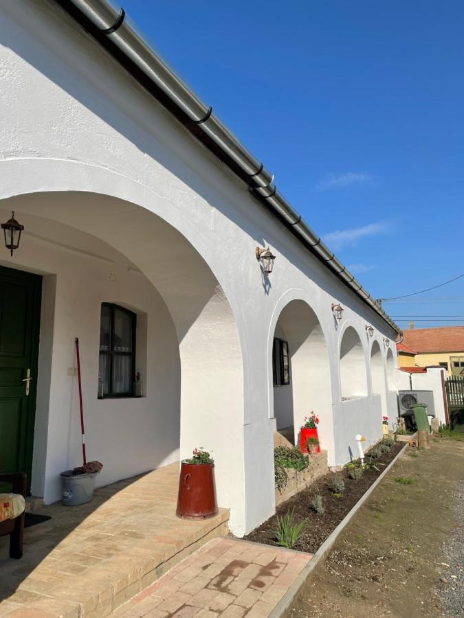 Вилла Fuszeres Porta Mihalyfa Экстерьер фото